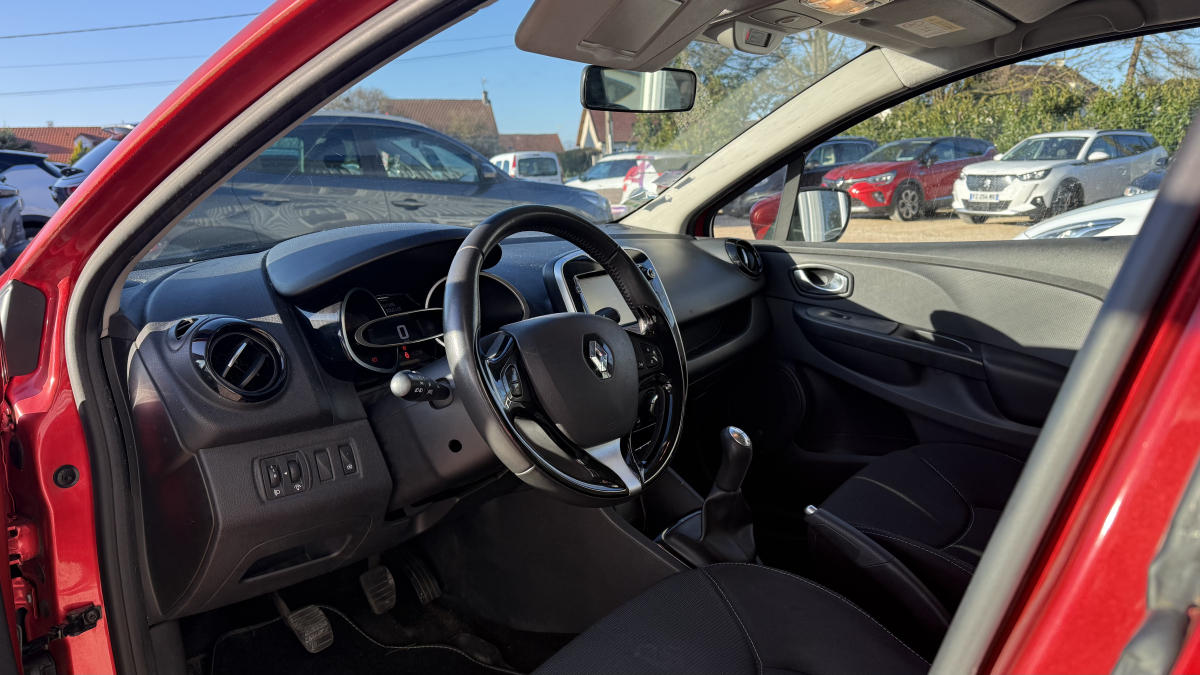 Renault Clio — 9