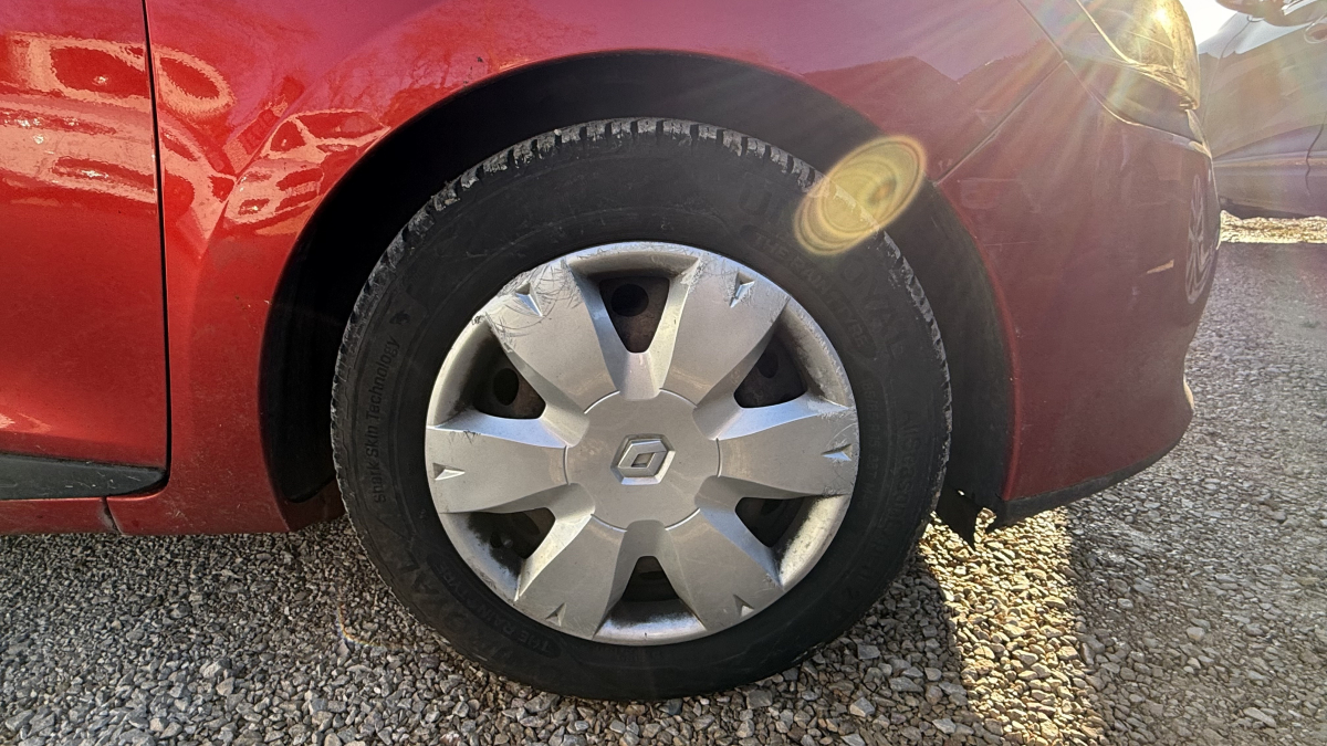 Renault Clio — 19