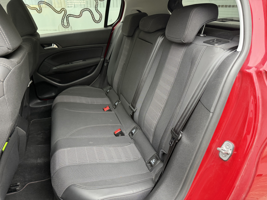 Peugeot 308 — 13