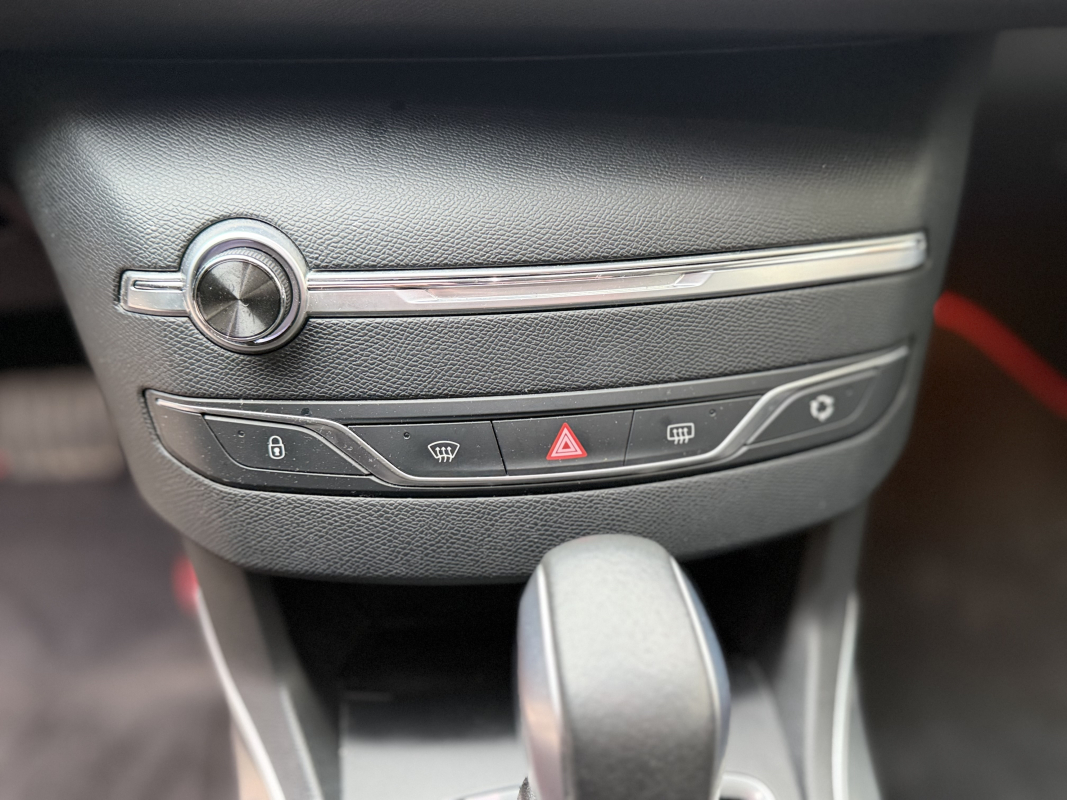 Peugeot 308 — 17