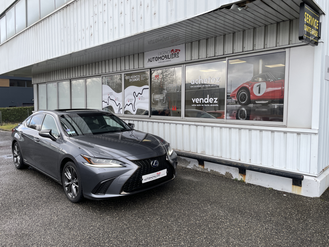 Lexus ES