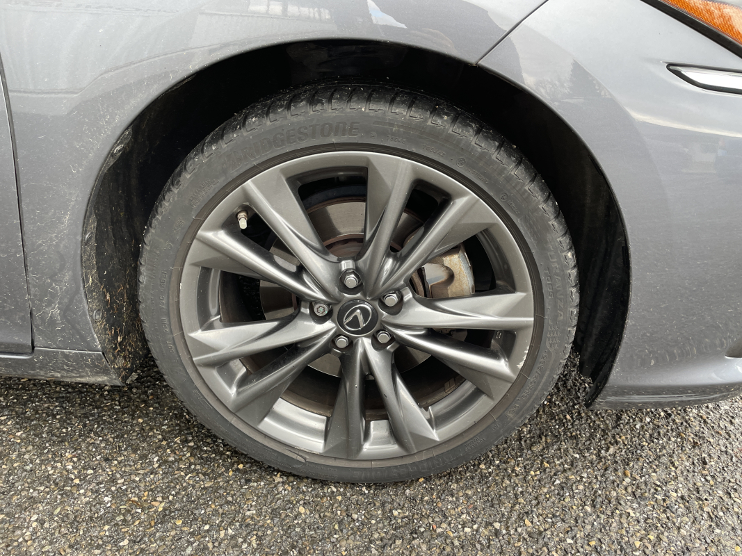 Lexus ES — 29