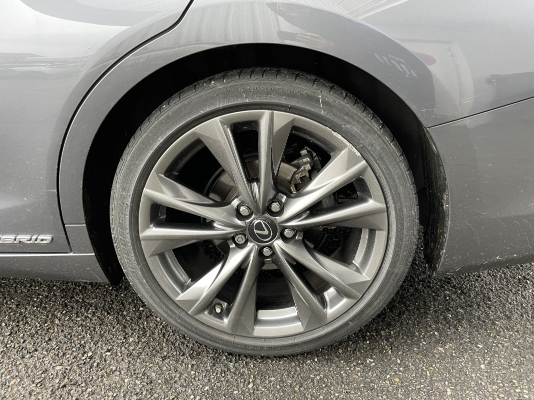 Lexus ES — 30