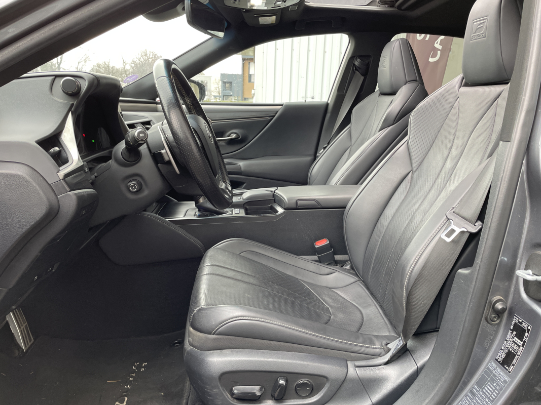 Lexus ES — 11