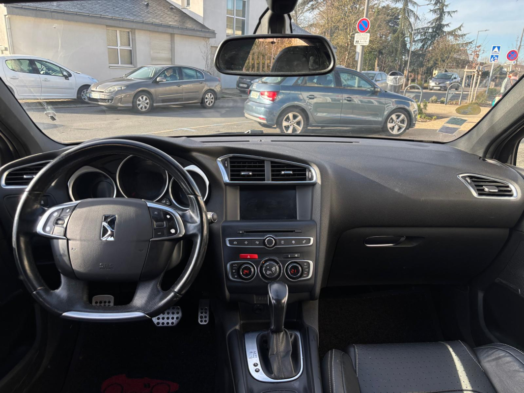 DS DS 4 — 9