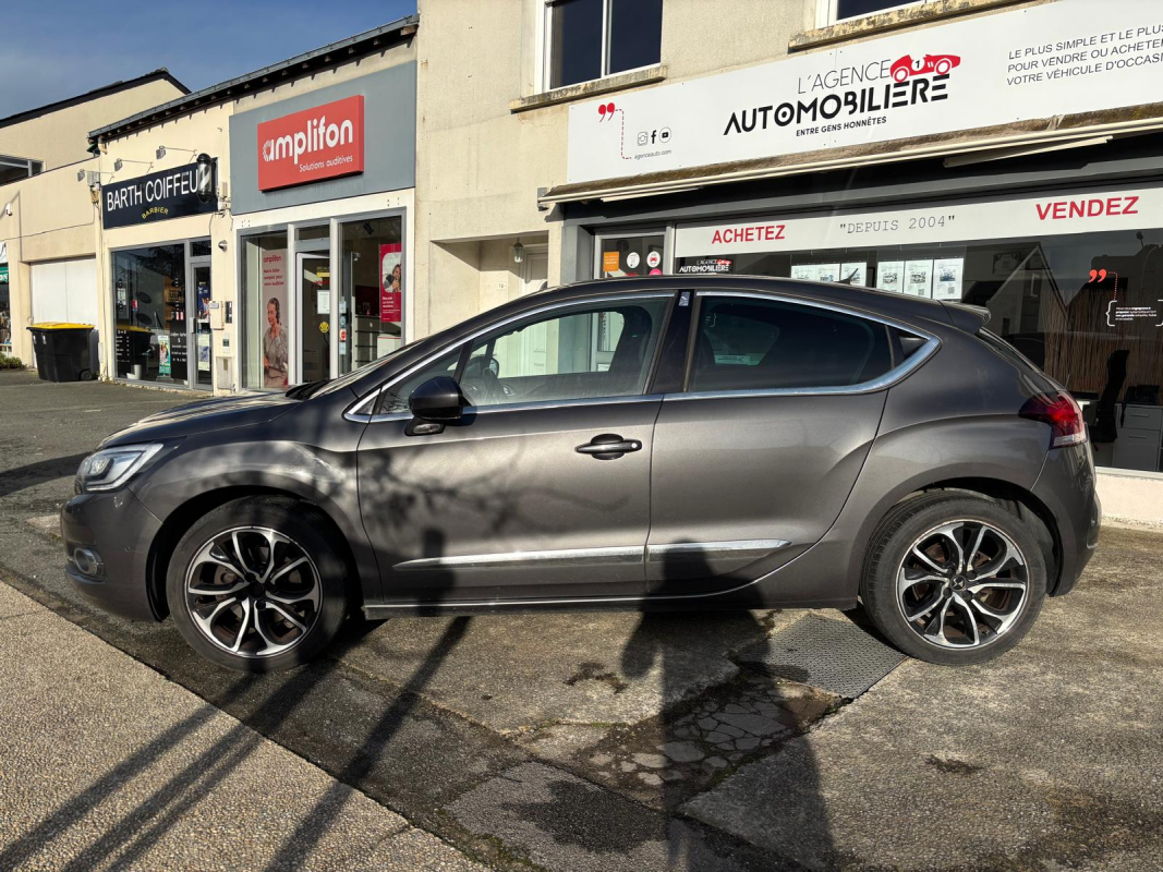 DS DS 4 — 4