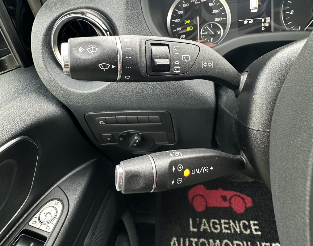 Mercedes Vito Tourer — 17