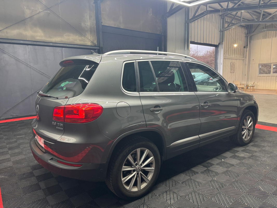 Volkswagen Tiguan — 8