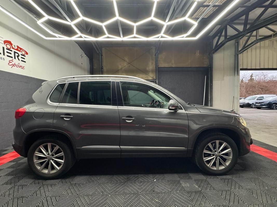 Volkswagen Tiguan — 9