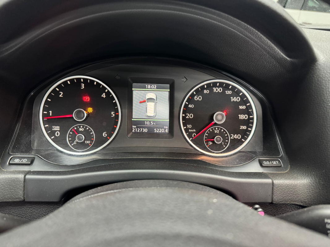 Volkswagen Tiguan — 16