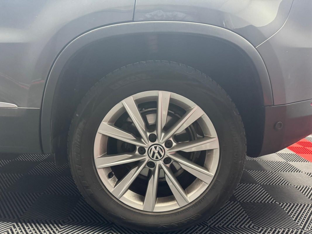 Volkswagen Tiguan — 28