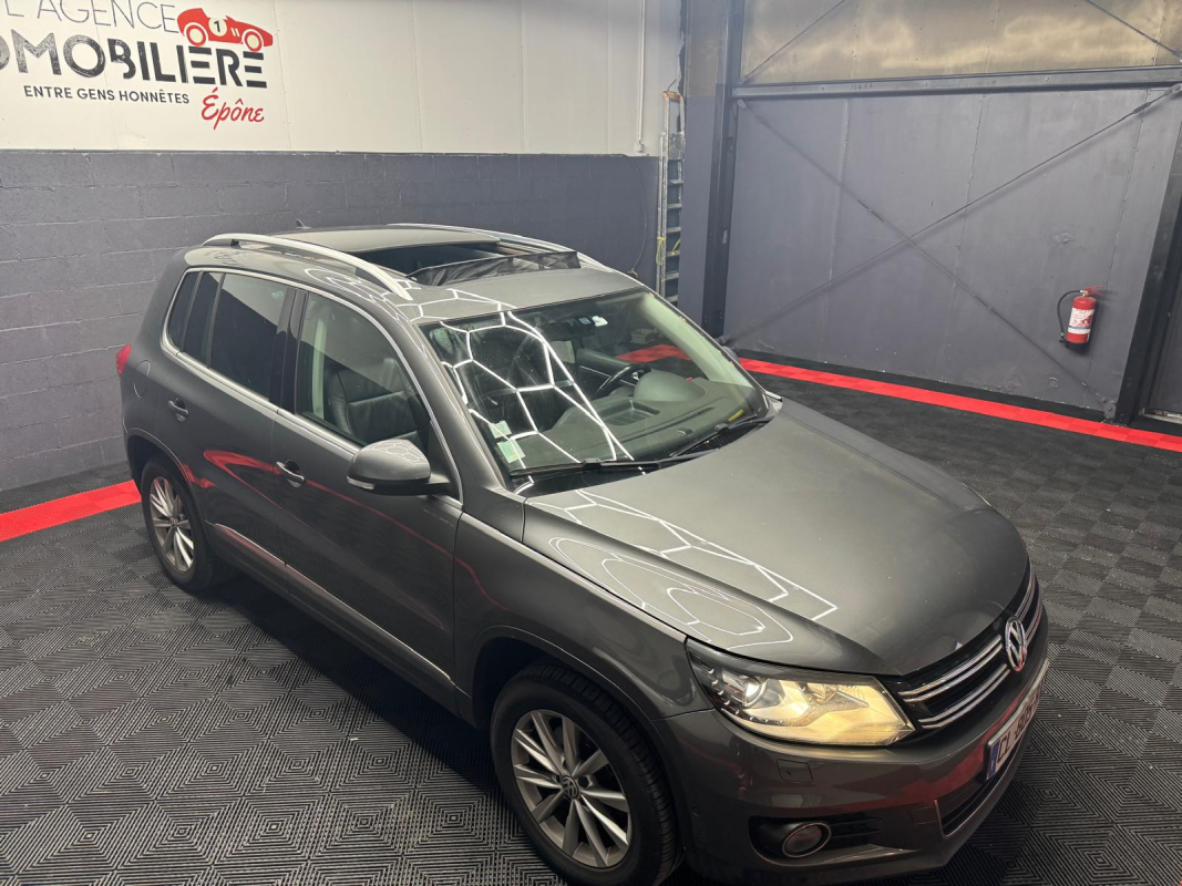 Volkswagen Tiguan — 32
