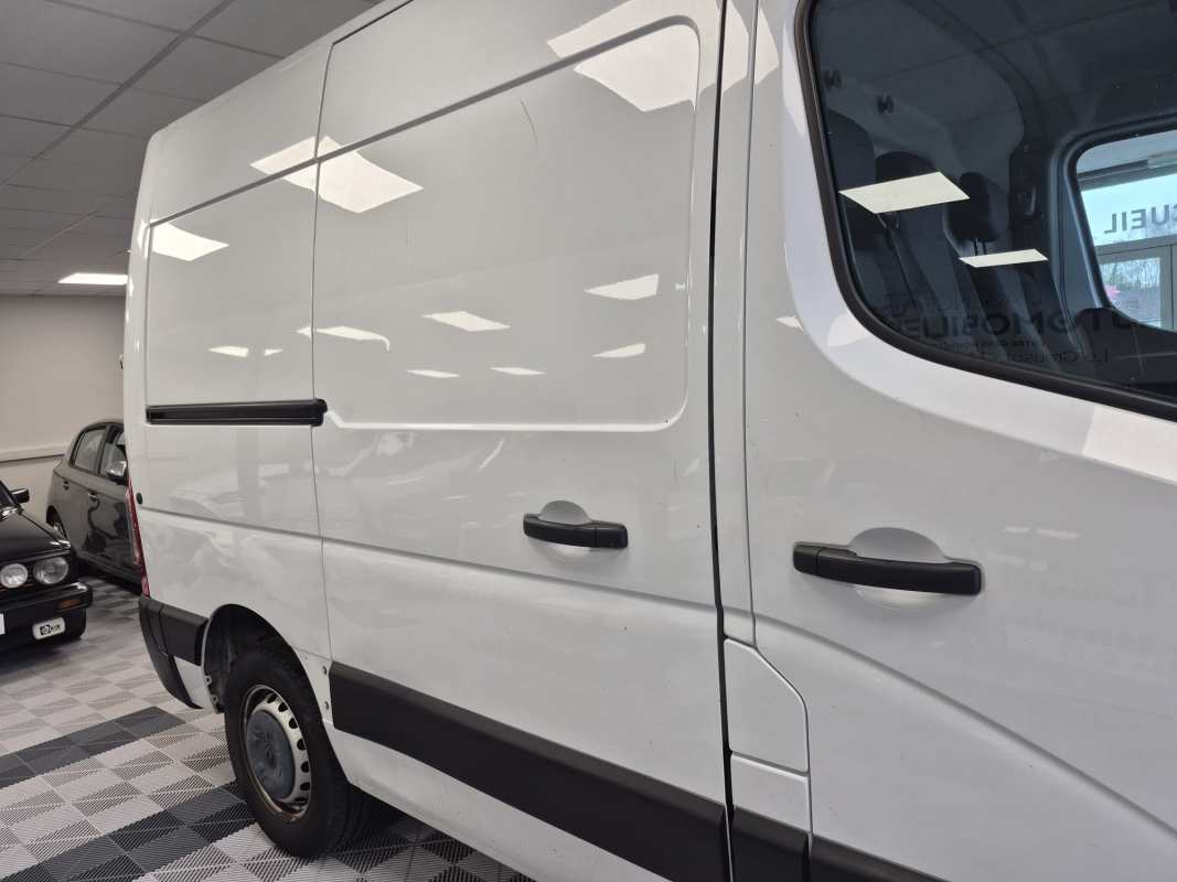 Renault Master — 5