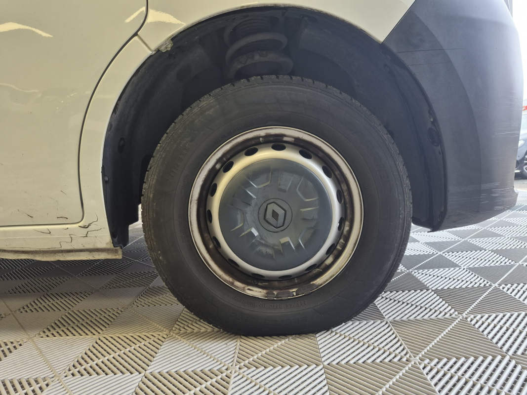 Renault Master — 28