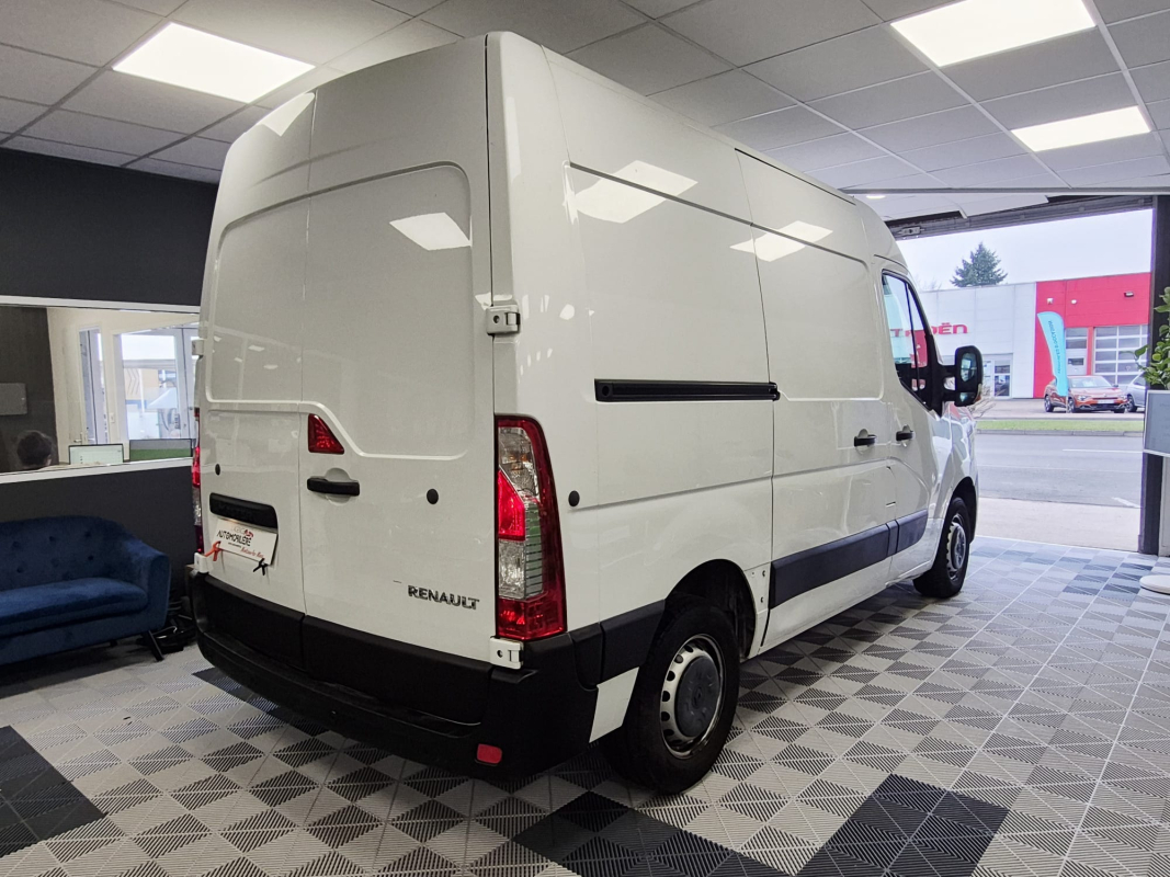 Renault Master — 6