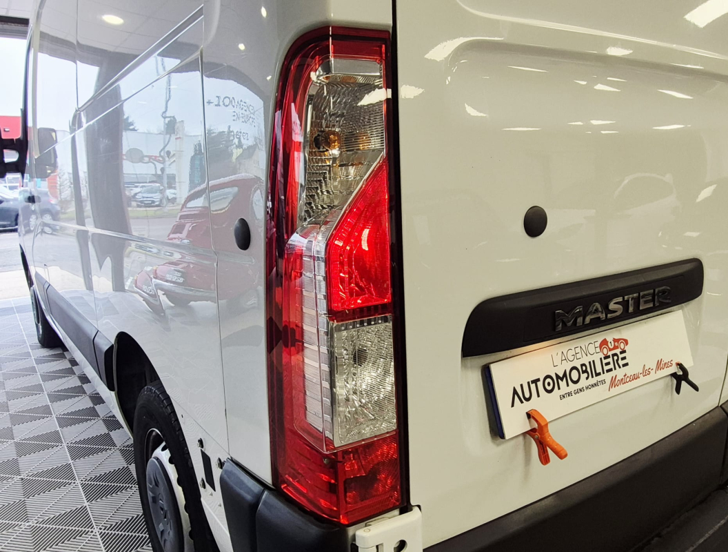 Renault Master — 11