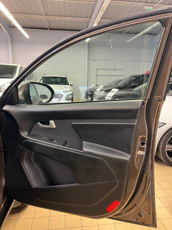 Kia Sportage — 27
