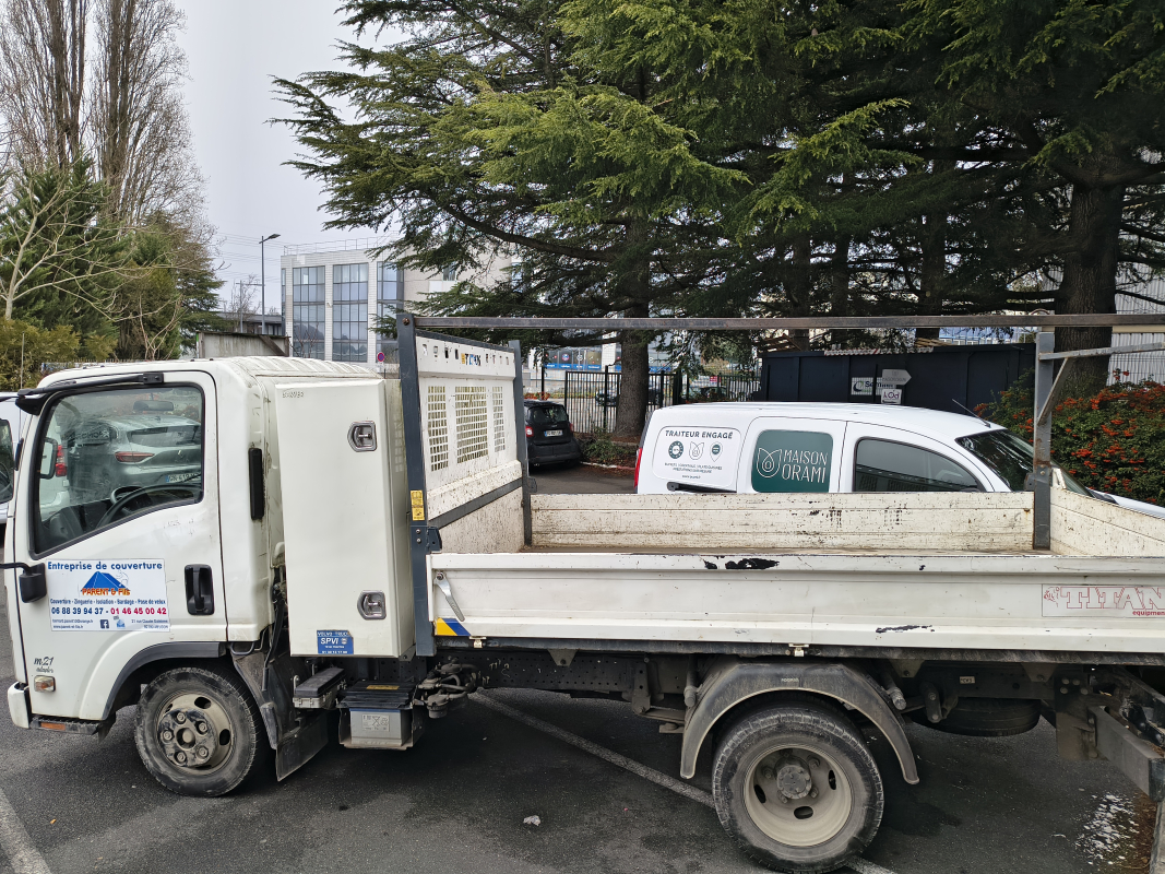 Isuzu M21 — 4