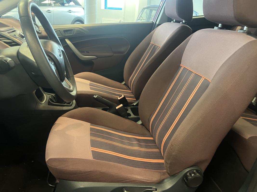 Ford Fiesta — 7