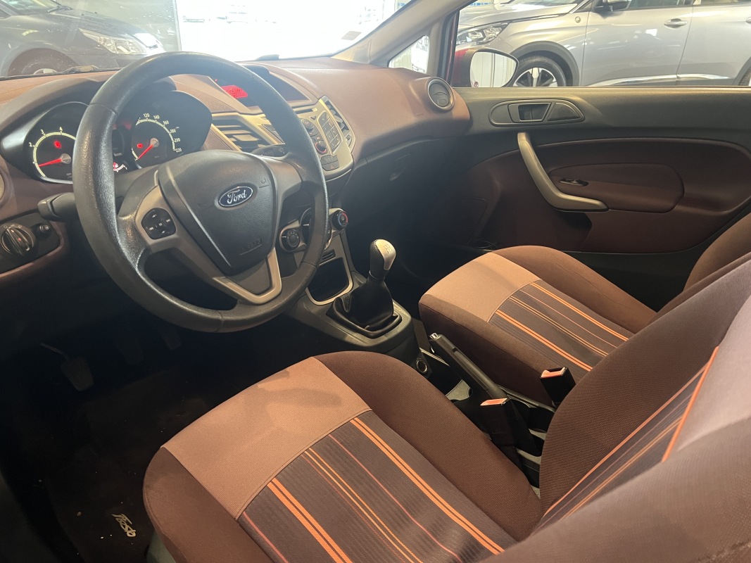 Ford Fiesta — 6