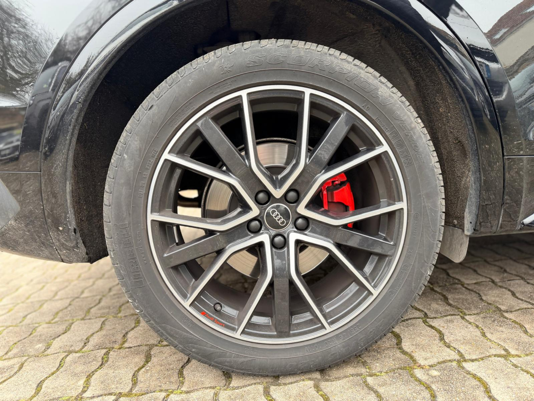 Audi Q5 Sportback — 24