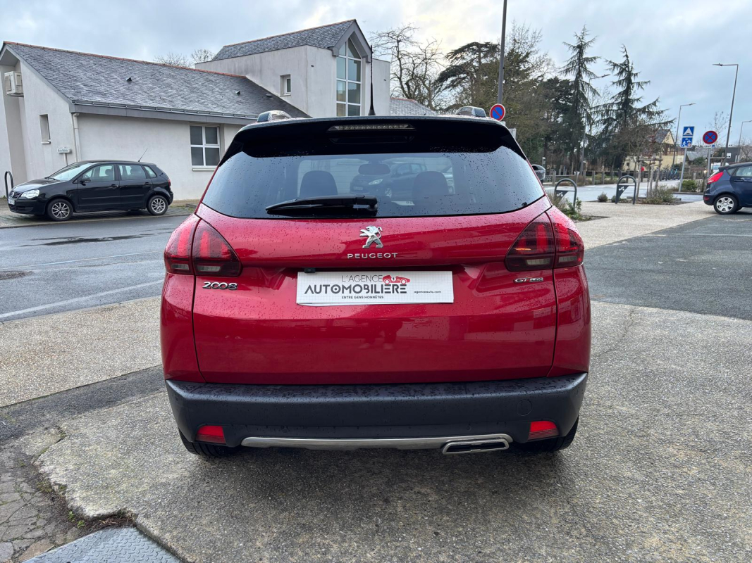 Peugeot 2008 — 6