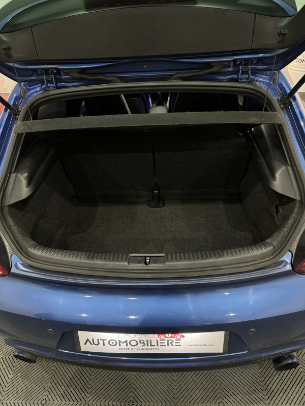 Volkswagen Scirocco — 15