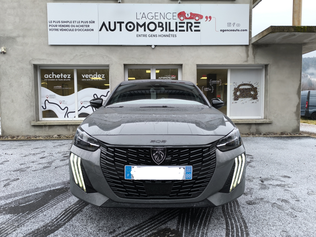 Peugeot 208 — 2