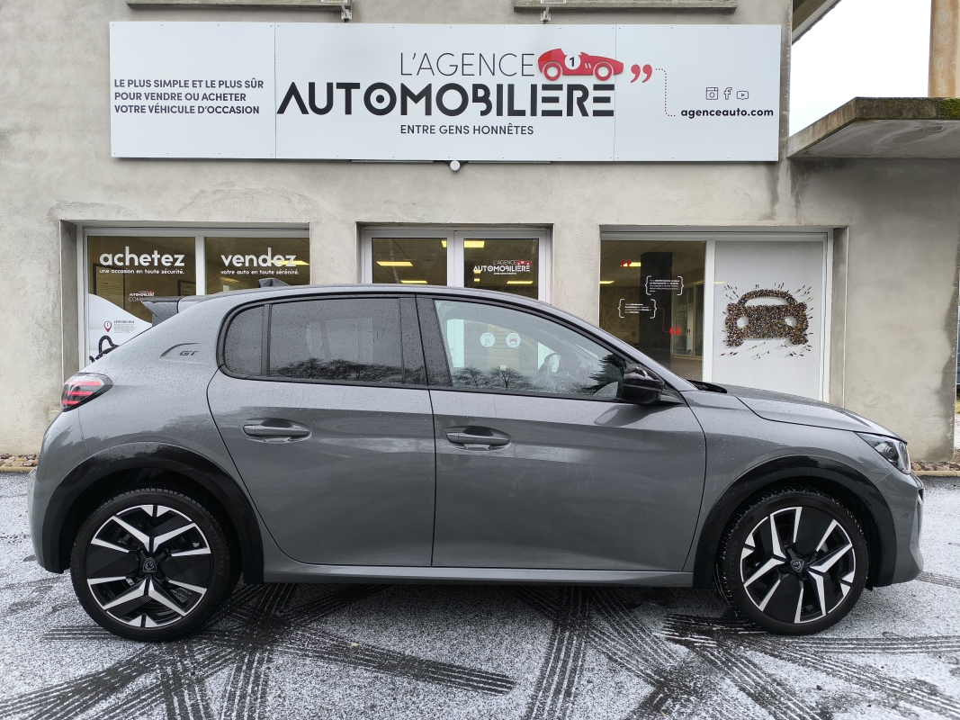 Peugeot 208 — 4
