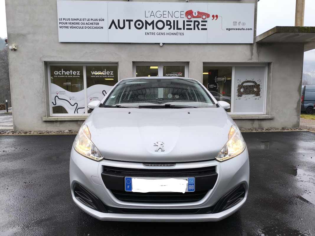Peugeot 208 — 2