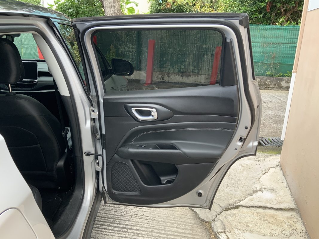 Jeep Compass — 6
