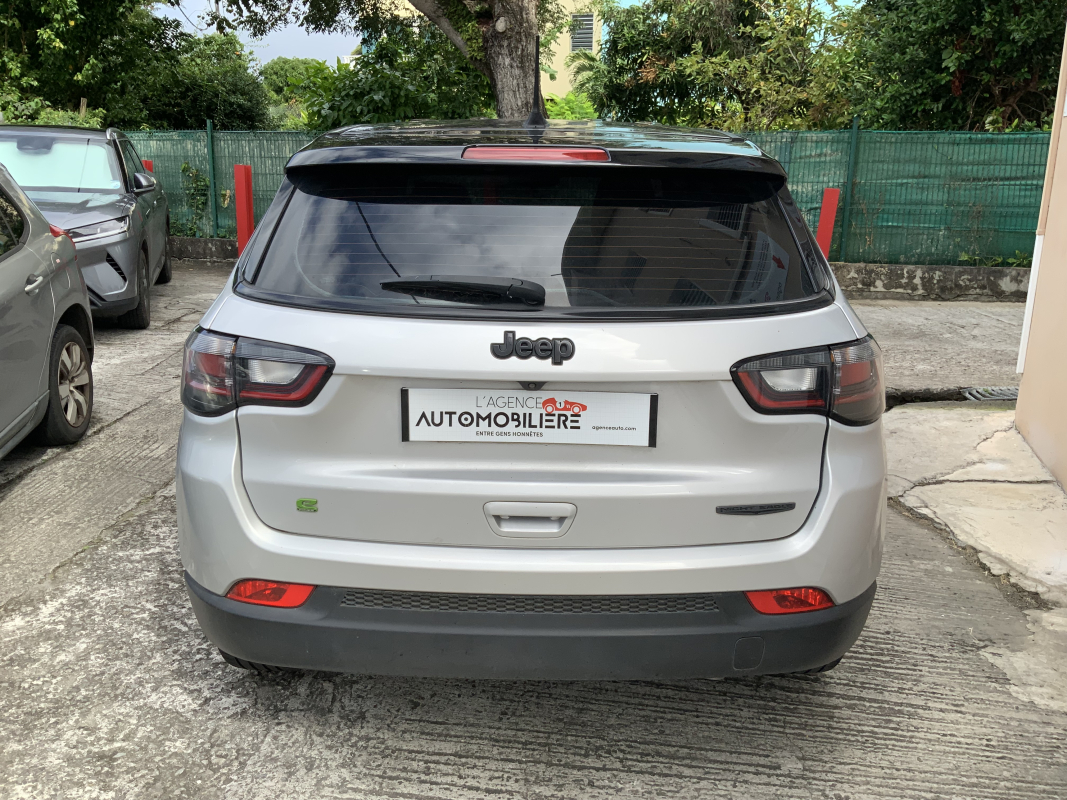 Jeep Compass — 11