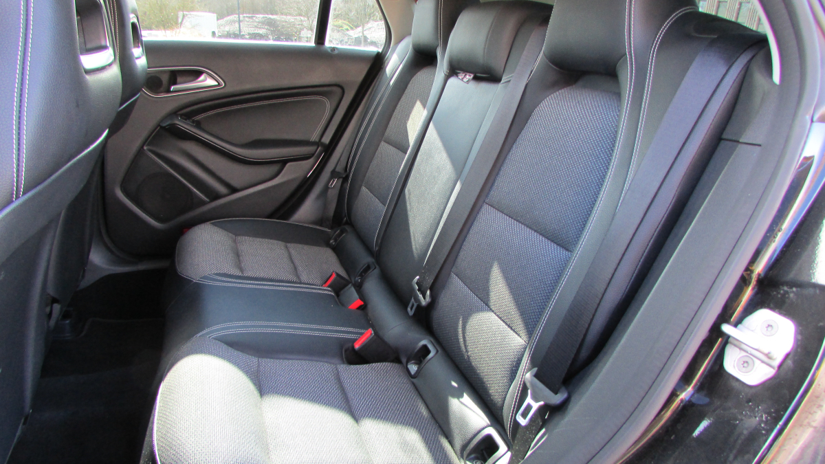Mercedes Classe CLA — 12