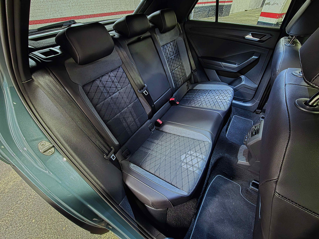 Volkswagen T-roc — 18