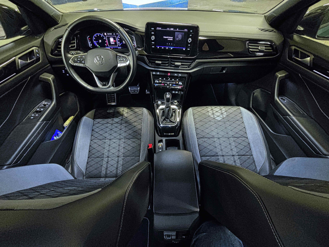 Volkswagen T-roc — 15