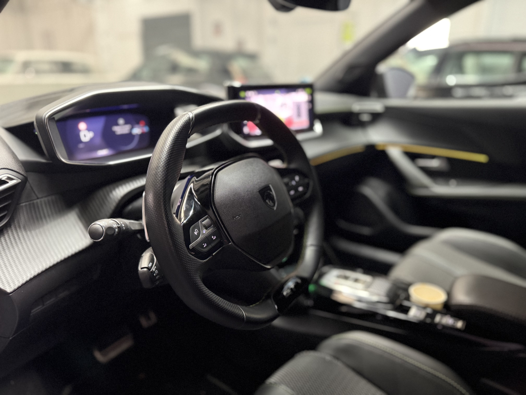 Peugeot 2008 — 9