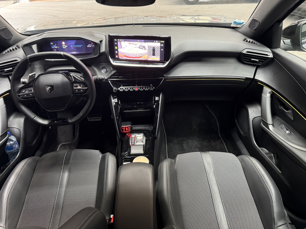 Peugeot 2008 — 11