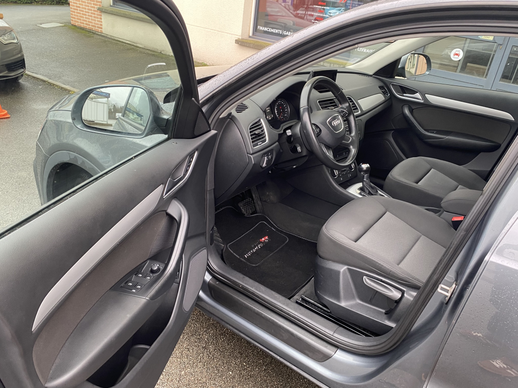 Audi Q3 — 12