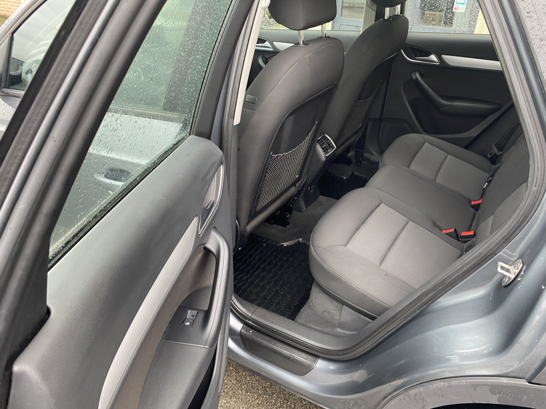 Audi Q3 — 14