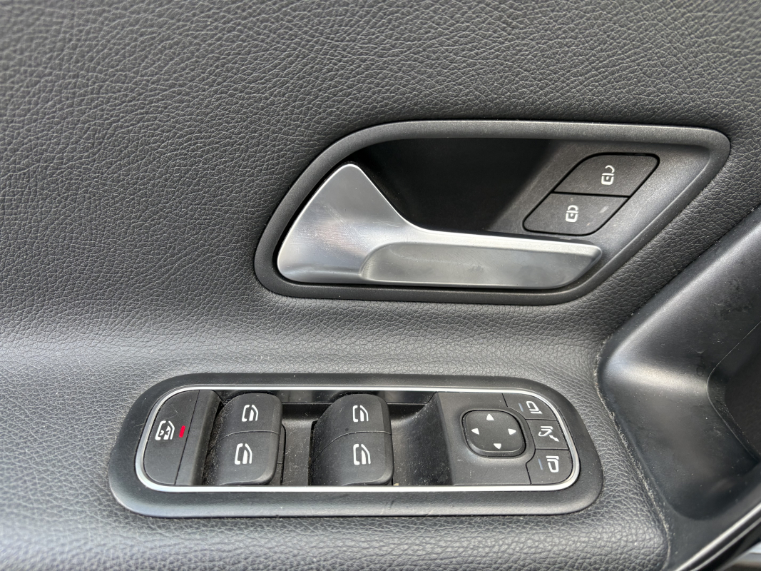 Mercedes Classe A — 27