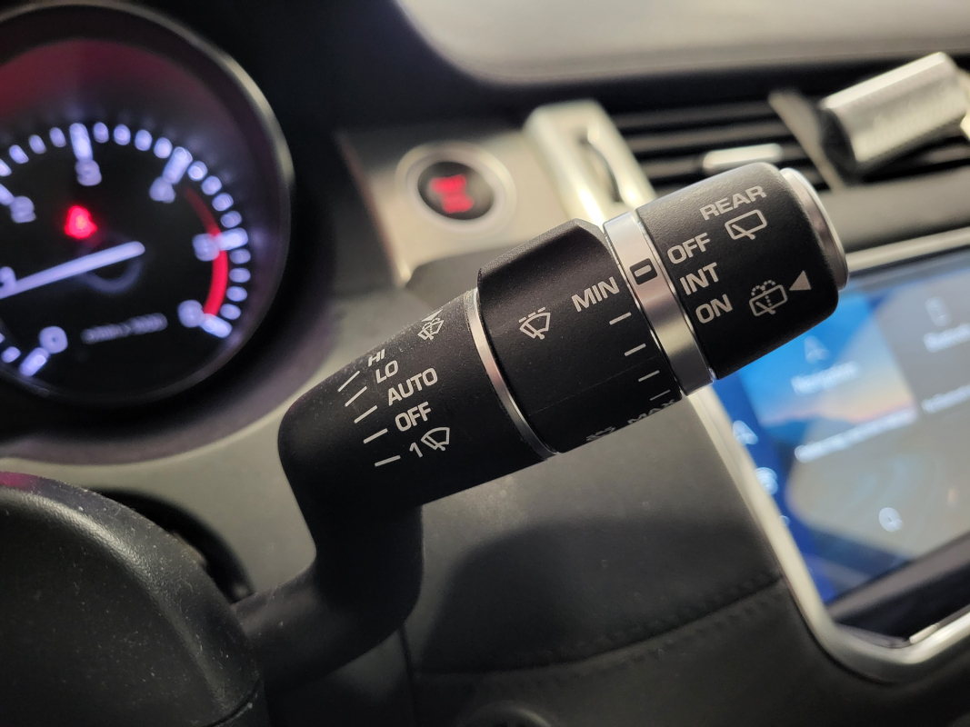 Land Rover Range Rover Evoque — 26
