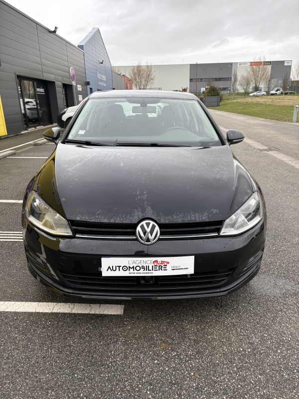 Volkswagen Golf — 3