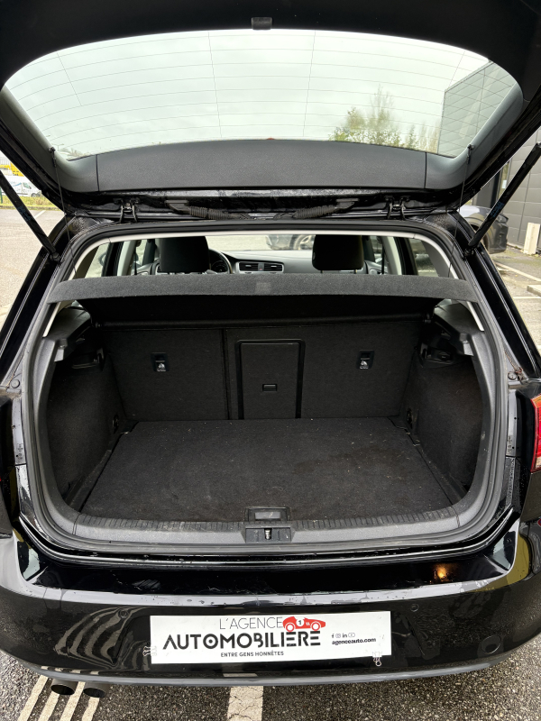 Volkswagen Golf — 12