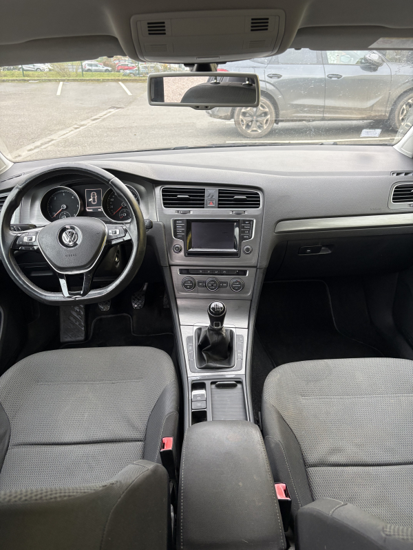 Volkswagen Golf — 13