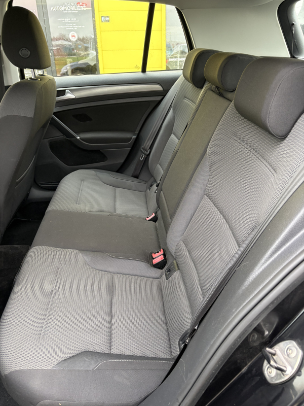 Volkswagen Golf — 11