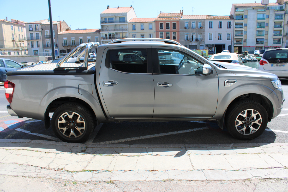 Renault Alaskan — 4