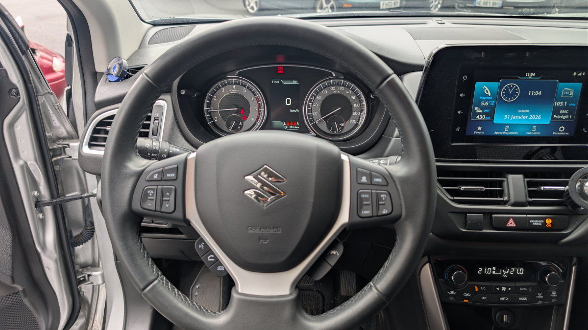 Suzuki S-Cross — 16