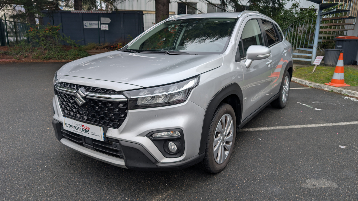 Suzuki S-Cross — 3
