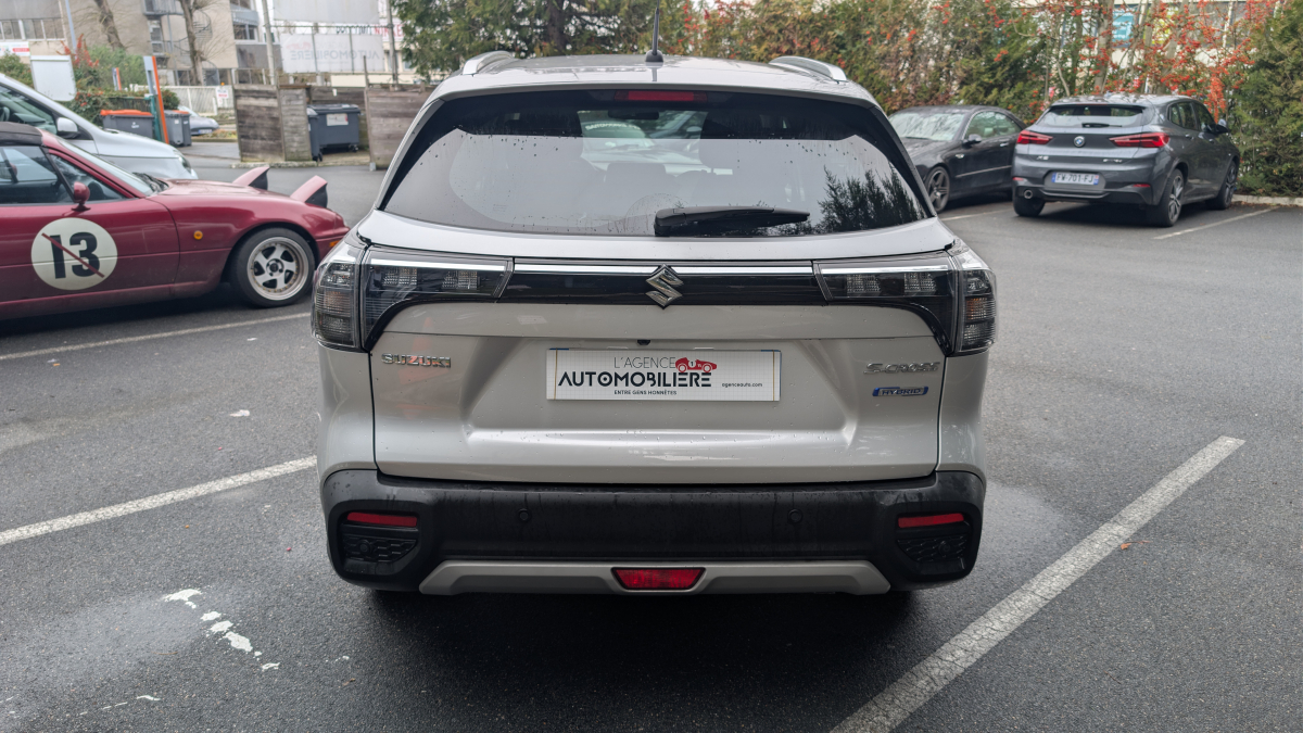 Suzuki S-Cross — 6