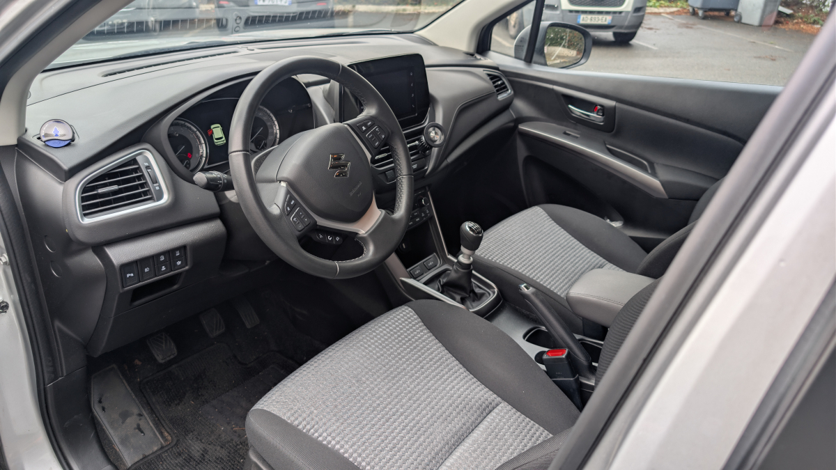 Suzuki S-Cross — 10